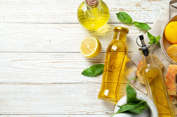 Quelles sont les meilleures astuces pour préparer des plats à base de champignons pour un restaurant de campagne?